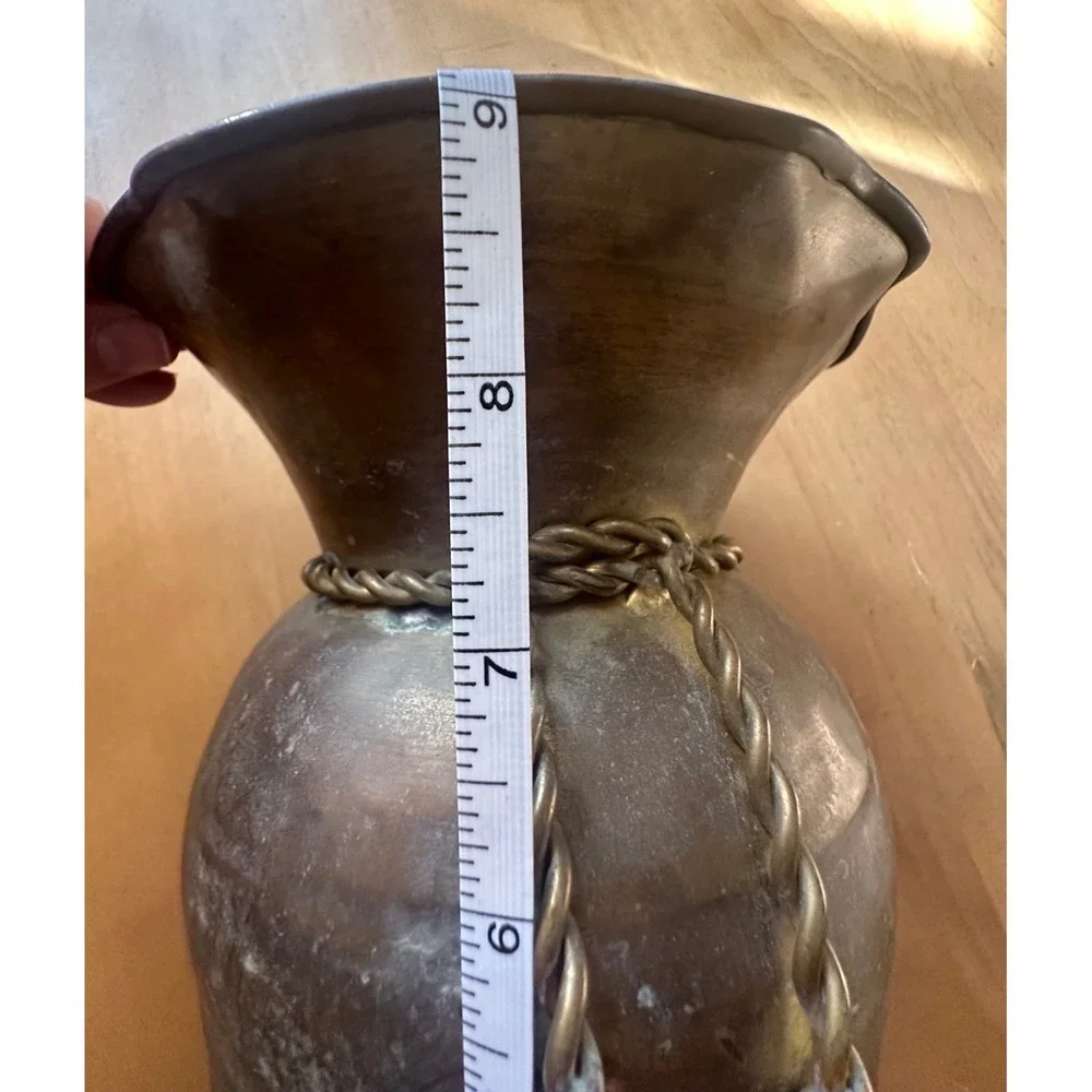 Vintage Hammered Brass Vase Ruffled Scalloped Rim Twisted Rope Detail 9‎ Inch
